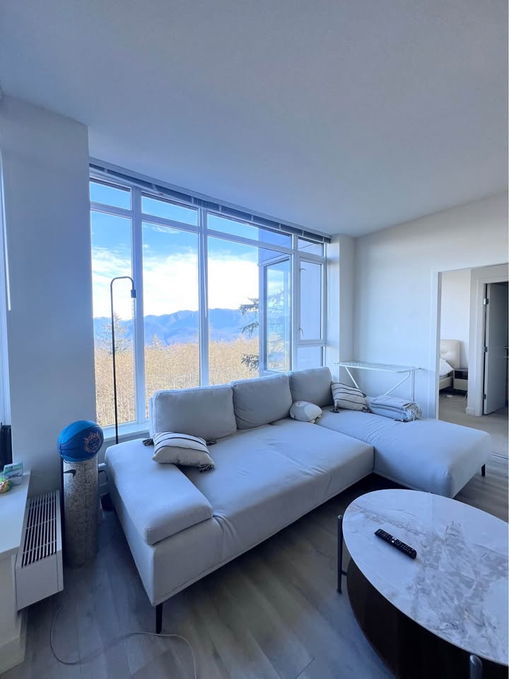 2 Beds 2 Baths – Apartment
