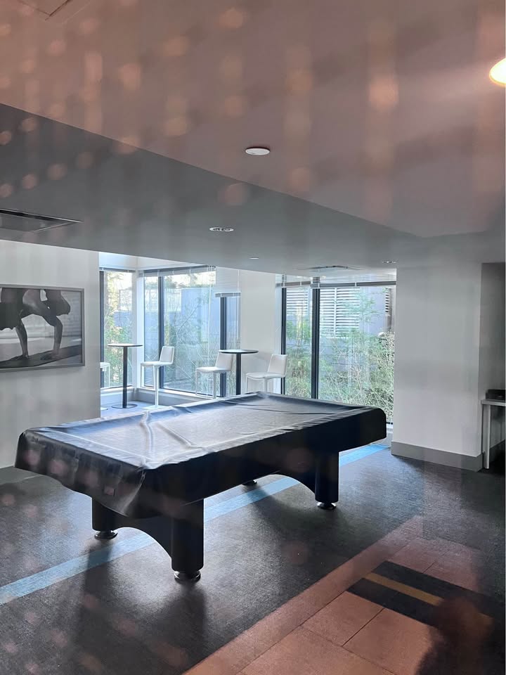 2 Beds 2 Baths – Apartment