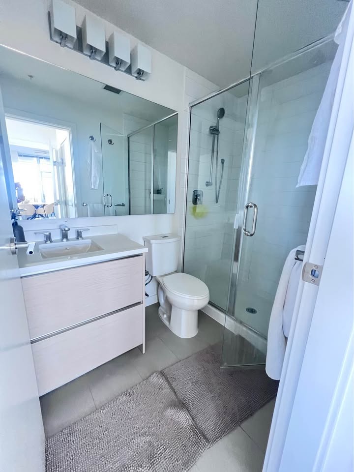 2 Beds 2 Baths – Apartment