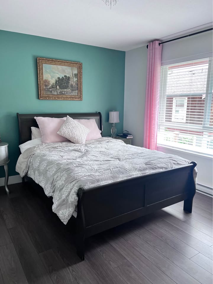 3 Beds 2 Baths – Townhouse