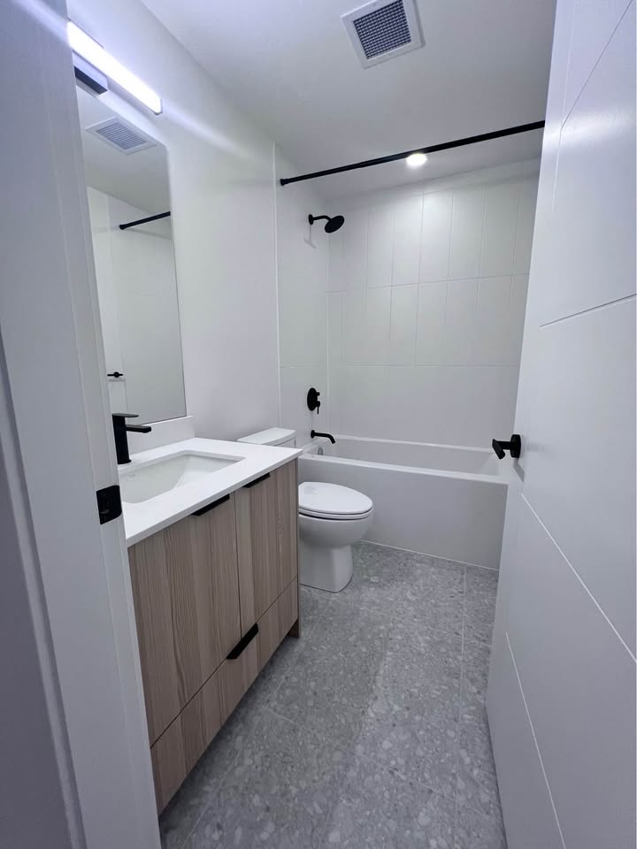710755480_27000612249594466_5062815879756242448_n 1 Bed 1 Bath – Apartment